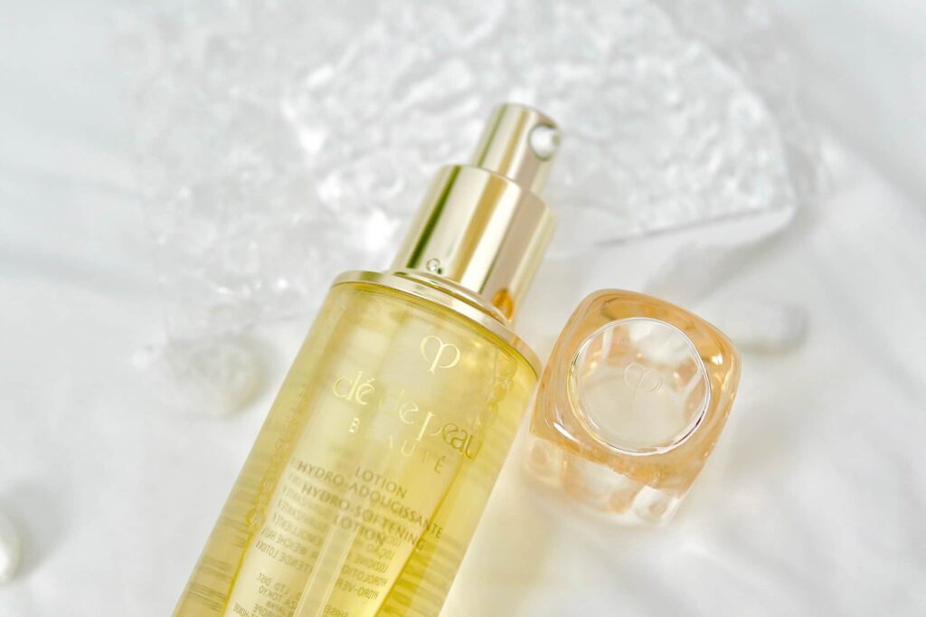 Nước thần  Cle de Peau