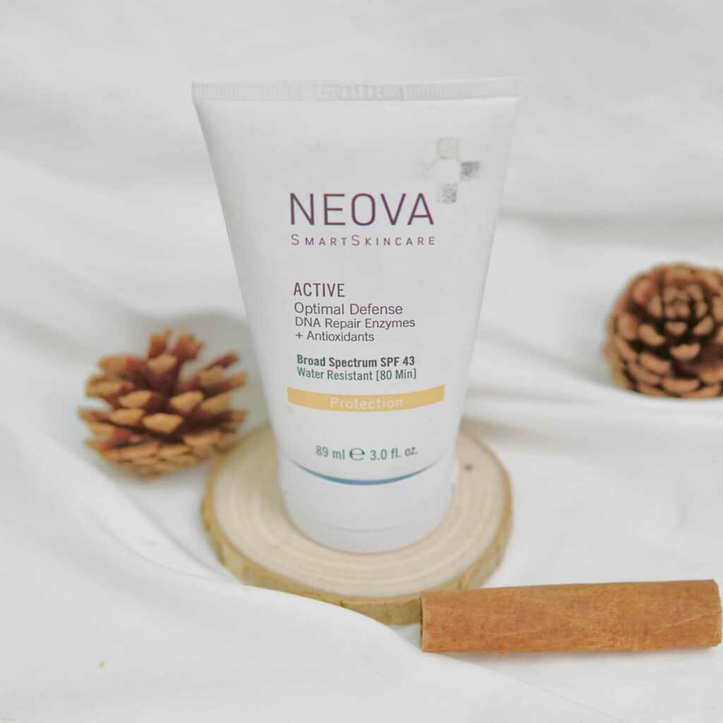 Kem chống nắng Neova Active SPF 43