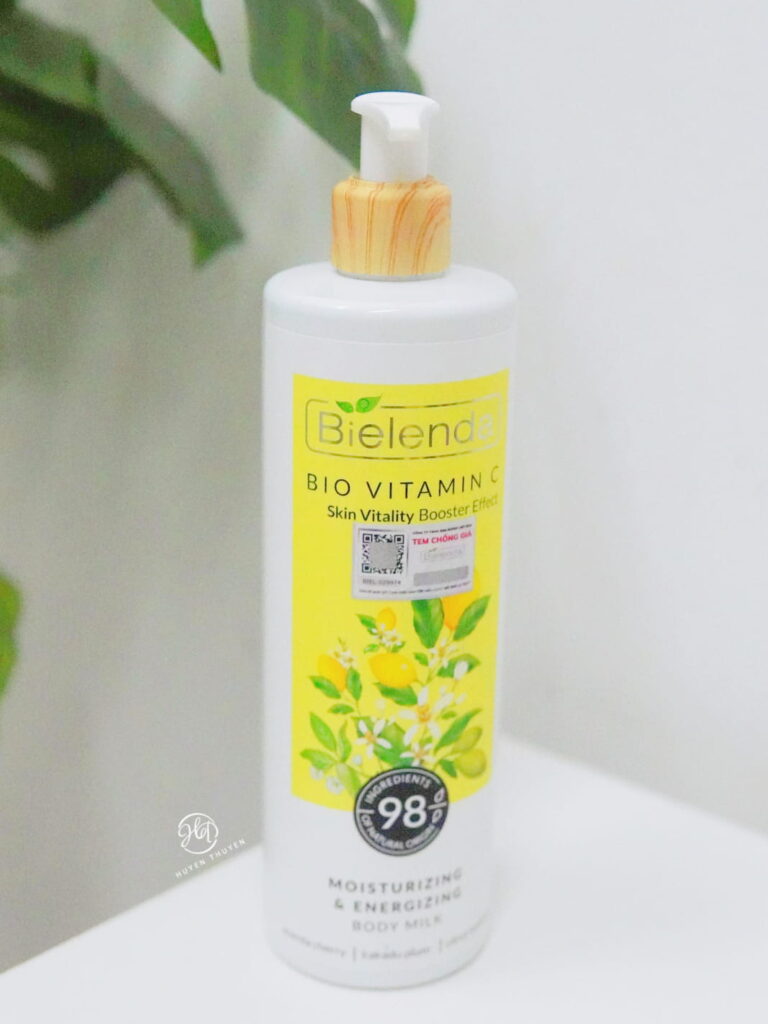 Sữa dưỡng thể Bielenda Vitamin C dưỡng sáng da body