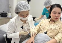 Trải nghiệm trẻ hóa bàn tay bằng Radiesse Trải Nghiệm Trẻ Hóa Bàn Tay Bằng Radiesse – Phương Pháp Thẩm Mỹ Đáng Thử Năm 2025