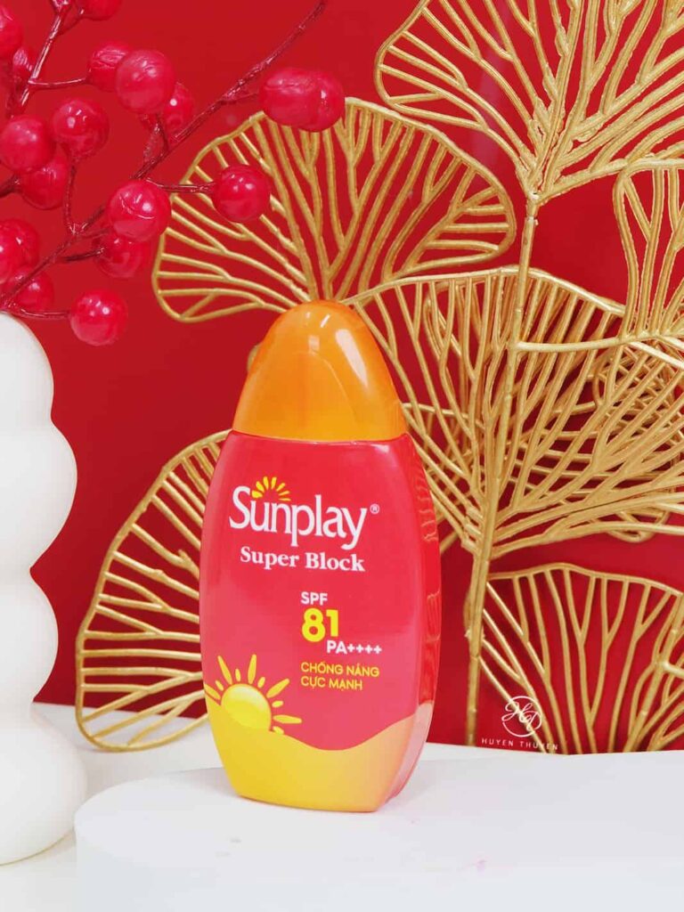 Kem chống nắng Sunplay bảo vệ da khi đi biển