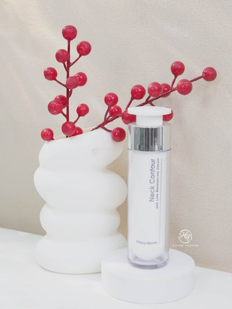 Neck Contour Frezyderm là Kem dưỡng chuyên biệt cho cổ