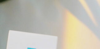 Gel Dưỡng Vùng Mắt Làm Dịu Và Căng Mịn