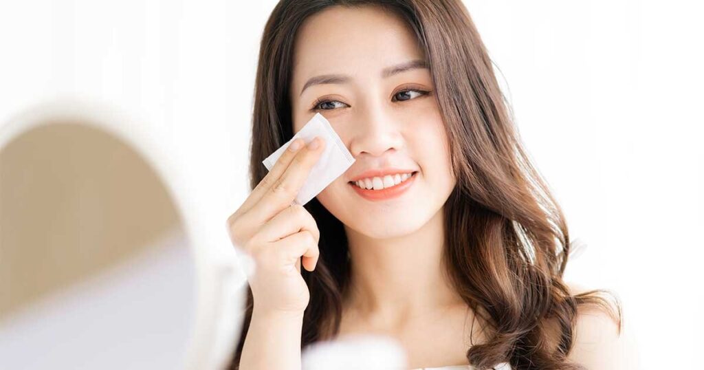 Kiểm soát dầu thừa: Giải pháp cho làn da mụn và sợi bã nhờn