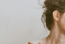 Vùng Nách Thâm Sạm: Giải Pháp Và Máy Triệt Lông Hiệu Quả Vùng Nách Thâm Sạm: Giải Pháp Và Máy Triệt Lông Hiệu Quả