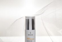 Skincare đi biển không phải lo da xấu nhờ top 3 Bảo Bối "Cứu Tinh" Của Mình!