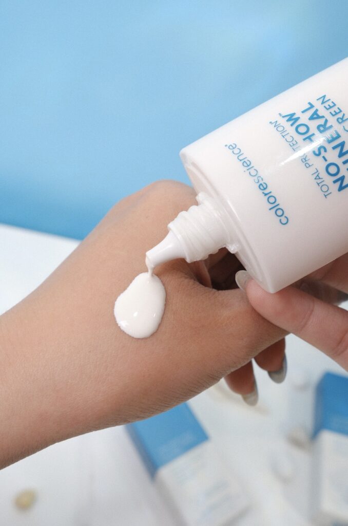Colorescience No Show - viên ngọc ẩn trong làng kem chống nắng