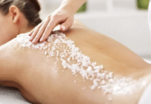 Mụn lưng nhiều quá: Giải pháp cho làn da mịn màng Mụn lưng nhiều quá: Giải pháp cho làn da mịn màng