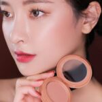 Chọn Highlight và Má Hồng Tự Nhiên Cho Nàng Da Trung Bình Sáng