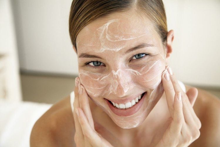Chăm sóc da sau lấy nhân mụn thế nào cho đúng