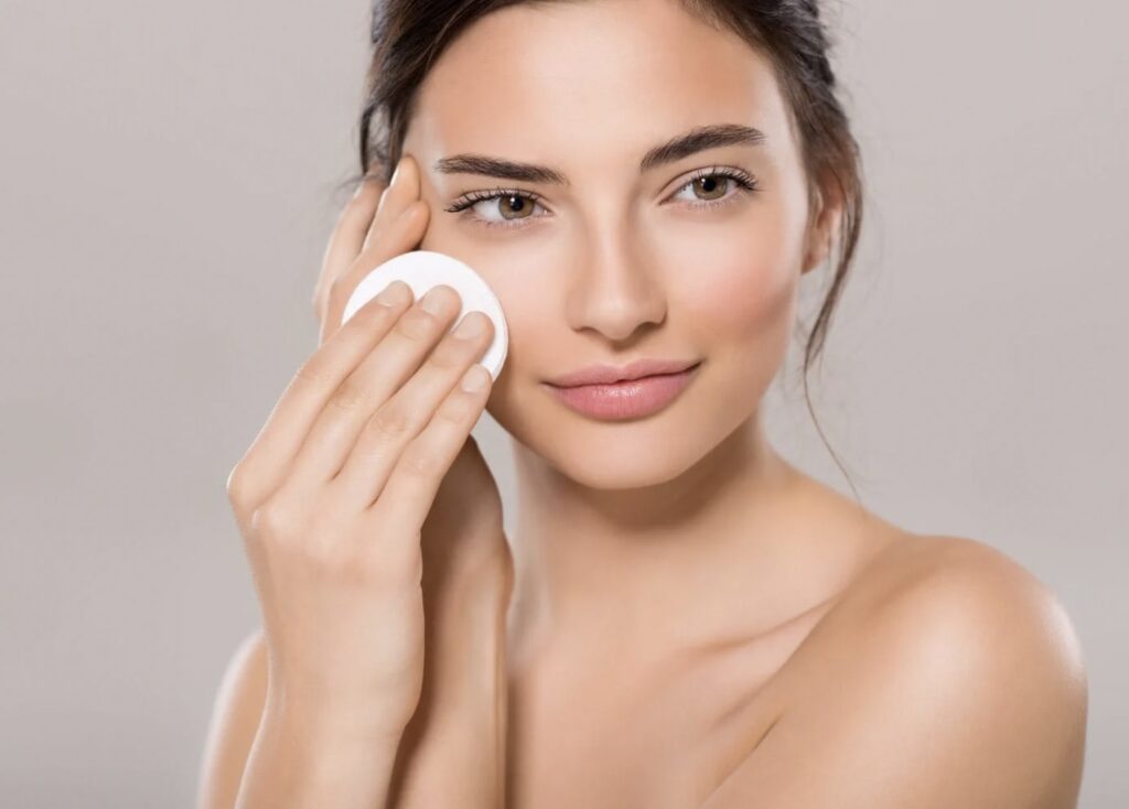 Hifu đẩy mụn: Thực hư ra sao và cách xử lý nè các nàng