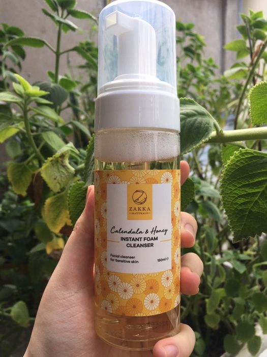 Sữa rửa mặt hoa cúc Zakka: Tại sao em nó phải viral!
