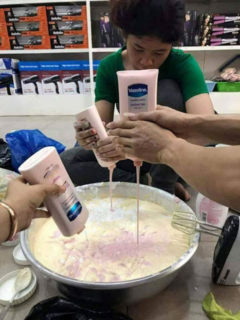 Mách nhỏ các nàng cách phân biệt mỹ phẩm trộn và hàng uy tín