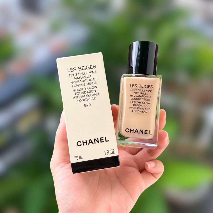 Kem nền Chanel Les Beiges Và Dior Prestige lựa chọn hoàn hảo mỏng nhẹ mà vẫn bóng khoẻ