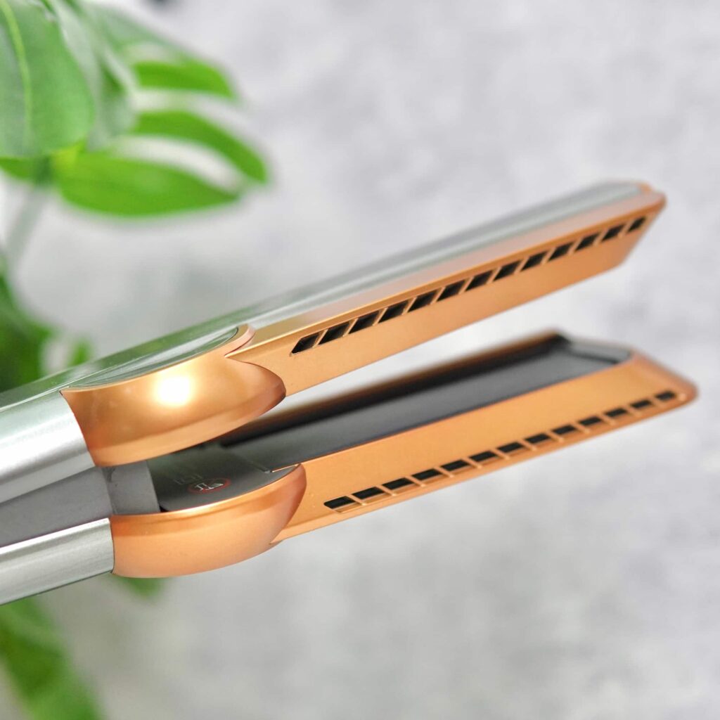 So sánh máy duỗi tóc Dyson Airstrait và Airwrap Coanda 2x