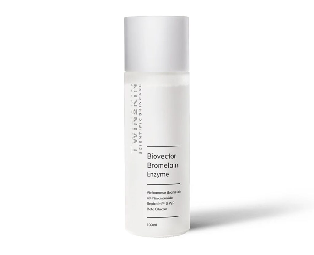 Enzyme Dứa đa nhiệm cho các nàng da mụn đây rồi!