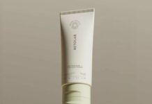 Sữa rửa mặt 2 trong 1 Retolab Phytoclear Acne Relief Cleanser Retolab Phytoclear Acne Relief Cleanser