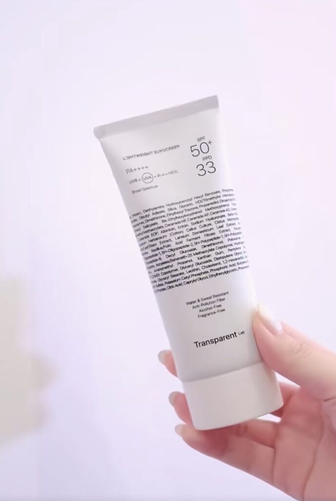 Kem chống nắng Transparent Lab Lightweight Sunscreen SPF 50+ sang xịn mịn giá hạt dẻ