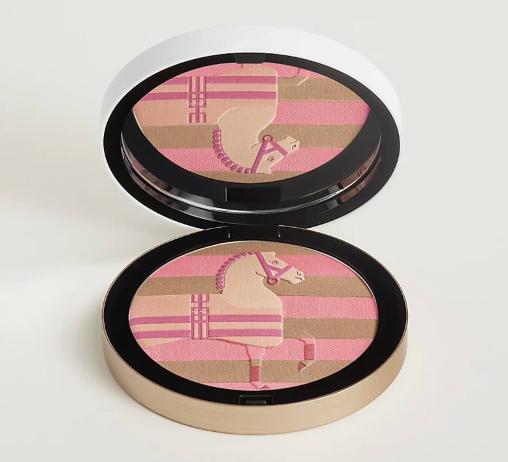 Cầm 3 triệu trên tay mà run, Hermès Rocabar silk powder đẹp đến mức không nỡ dùng