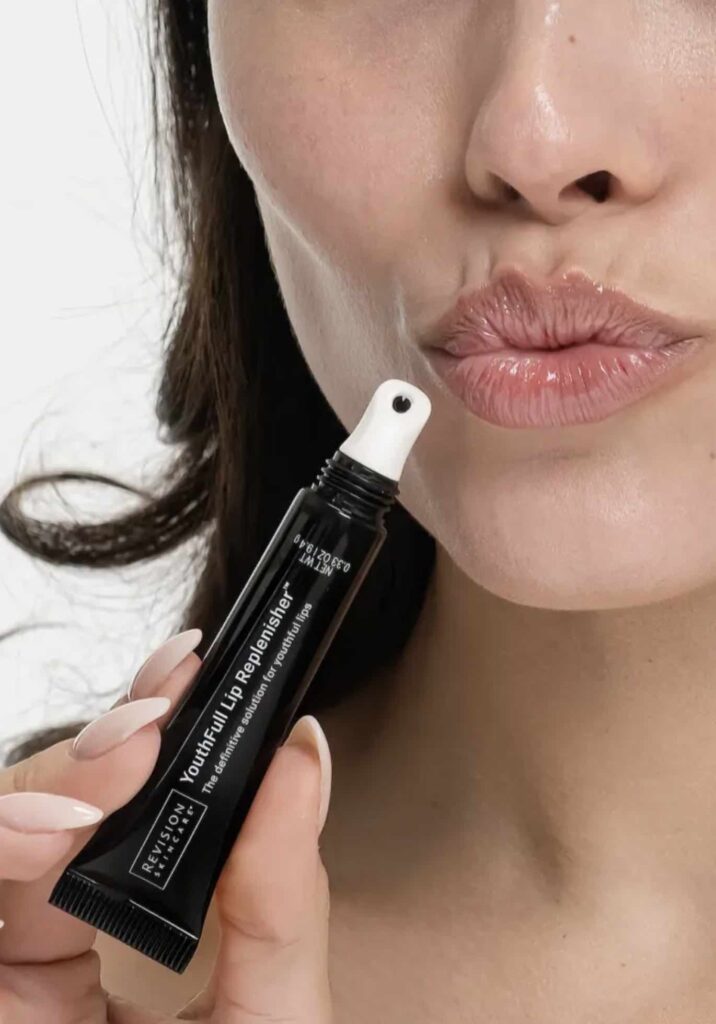 Trẻ hóa đôi môi cùng YouthFull Lip Replenisher: Đắt nhưng đáng!