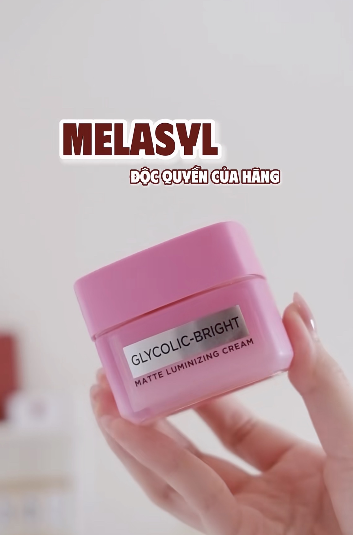 Matte Luminizing Cream L'Oreal giải pháp trắng mịn hoàn hảo cho năm 2026