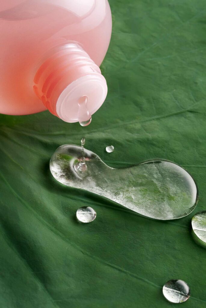 Nước tẩy trang Cocoon Sen Hậu Giang