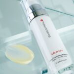 Có nên kết hợp retinol và tranexamic acid được không?