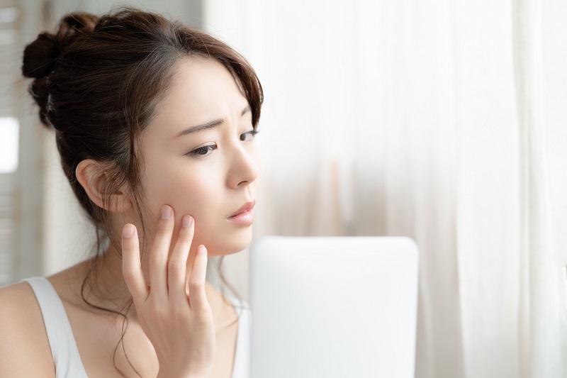 Kích ứng mỹ phẩm và nguyên nhân, dấu hiệu, cách xử lý