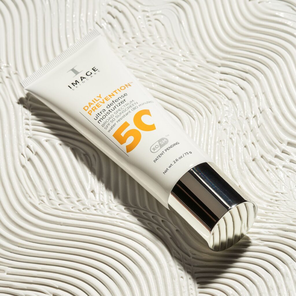 Exosome Image Skincare, kem chống nắng bảo vệ da toàn diện