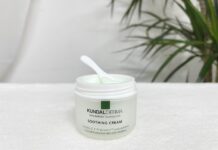 Review cặp đôi phục hồi da từ rau má nhà Kundal Derma Review cặp đôi phục hồi da từ rau má nhà Kundal Derma