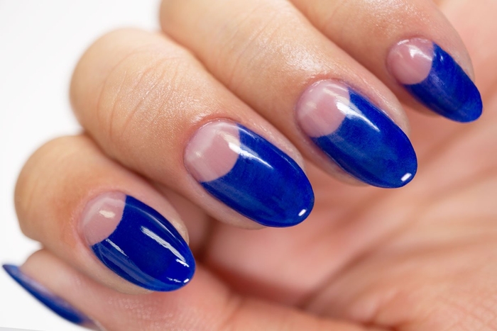 Kiểu nail bán nguyệt và sự trở lại của vẻ đẹp cổ điển